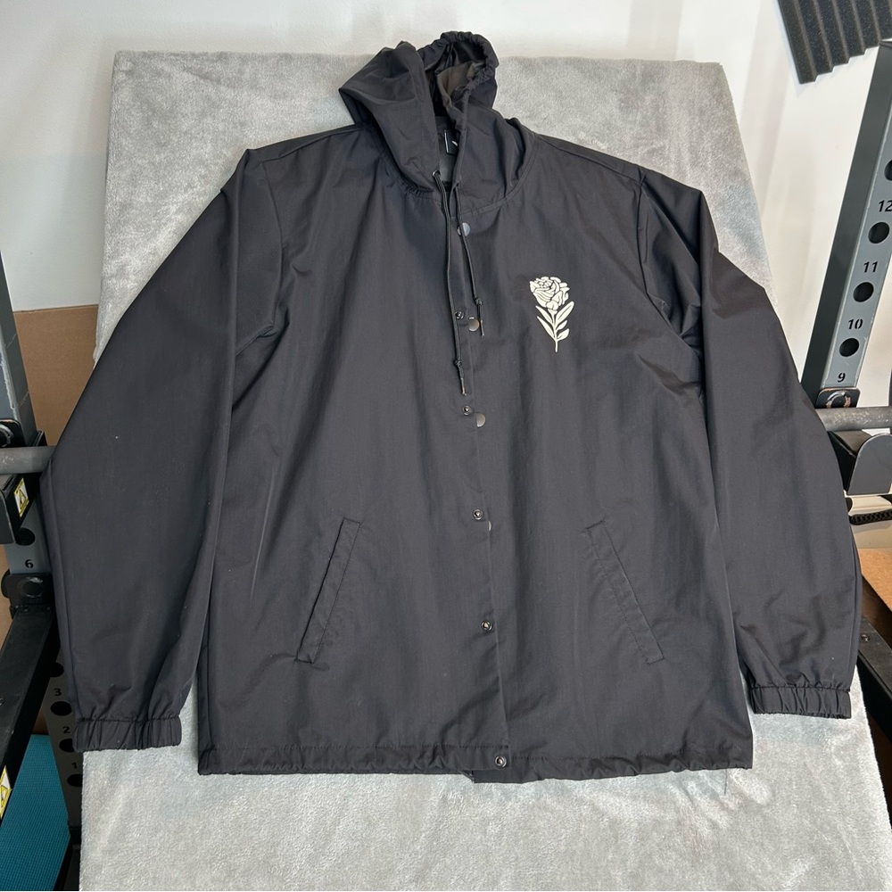 Elevation‎ Worship Graves Into Gardens Men’s Rain Jacket in Black Size Large